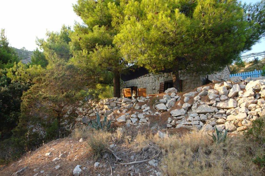 A Small Stone House By The Sea, In A Wineyard Nerezisca Εξωτερικό φωτογραφία